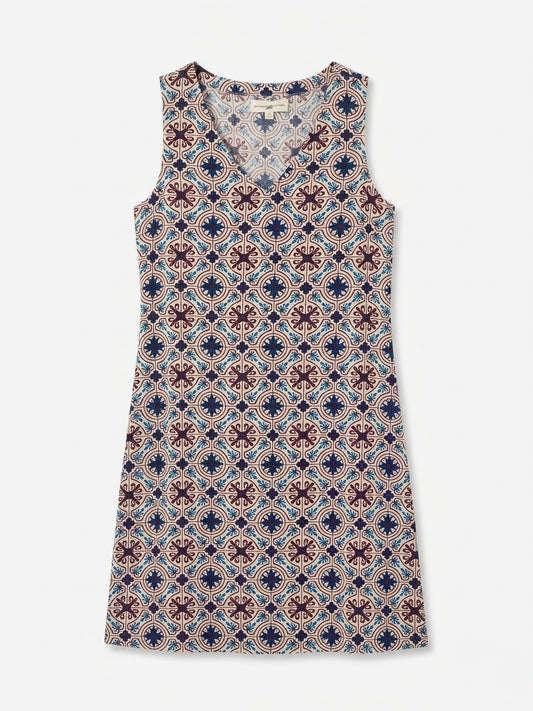 GOUBI: V-Neck Sleeveless Shift Dress